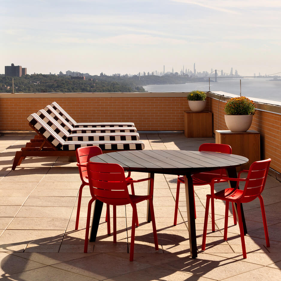 outdoor sitting area